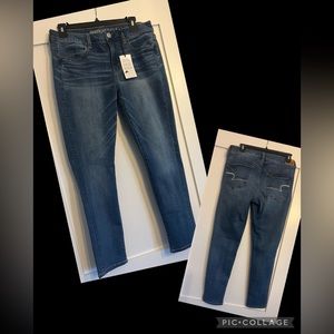 NEW American Eagle Outfitters Skinny Jeans